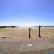 四倉の海は、あの日と変わらず青く輝いています。